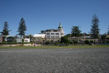 Blick vom Strand Richtung Marine Parade, Napier
